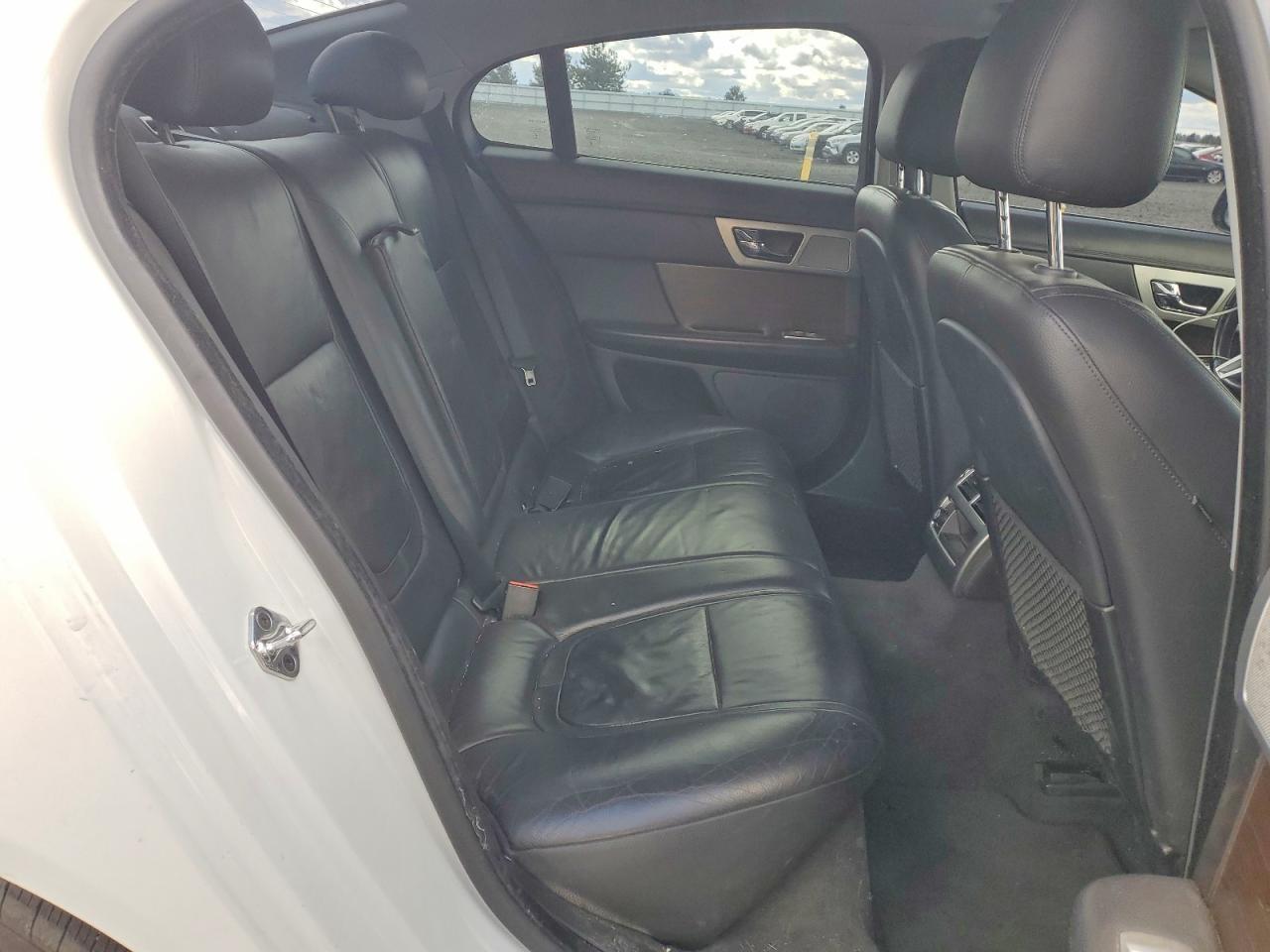 2014 JAGUAR XF