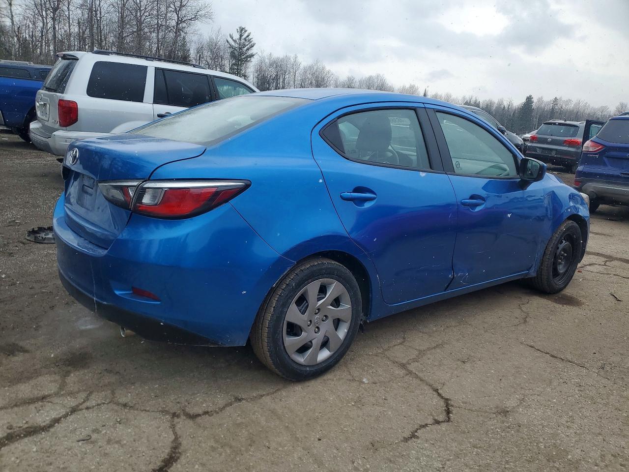 2016 TOYOTA YARIS