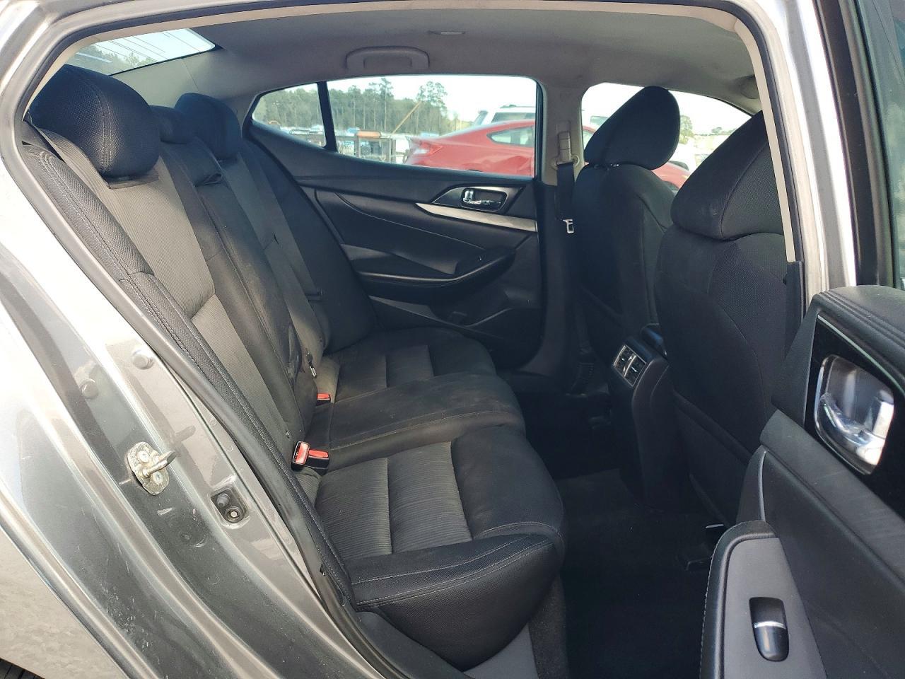2017 NISSAN Maxima