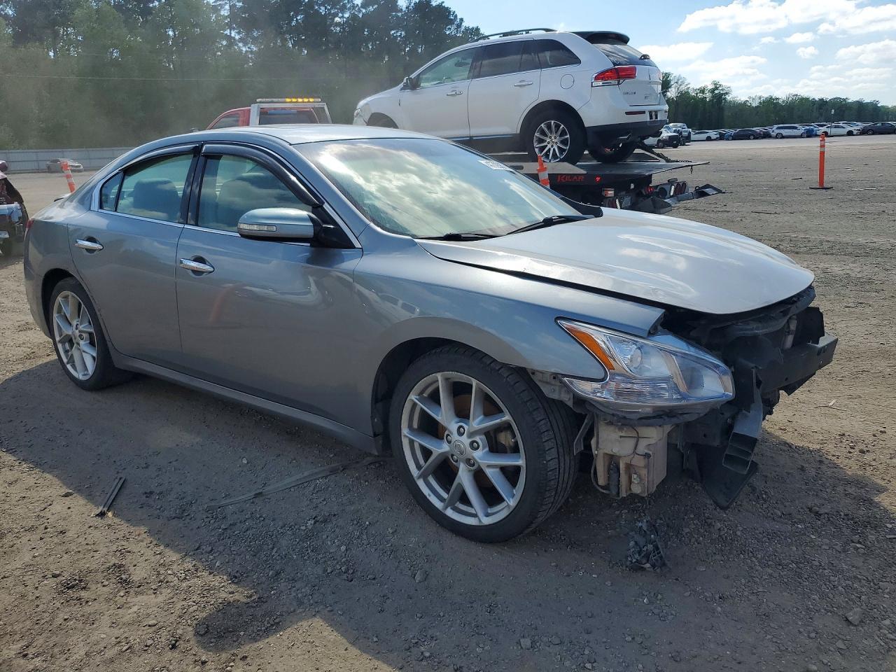 2009 NISSAN Maxima