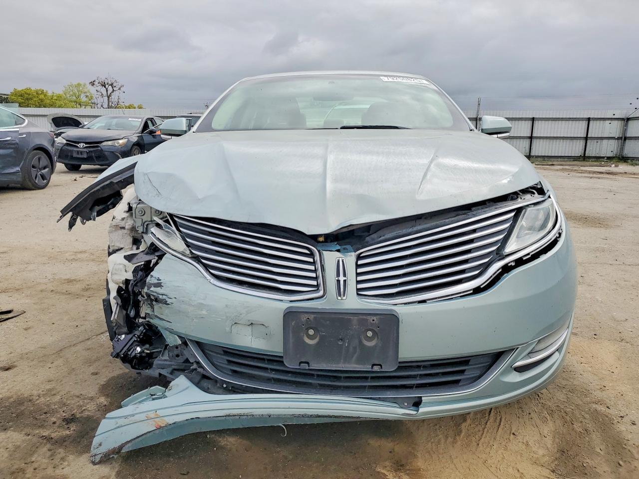 2013 LINCOLN MKZ