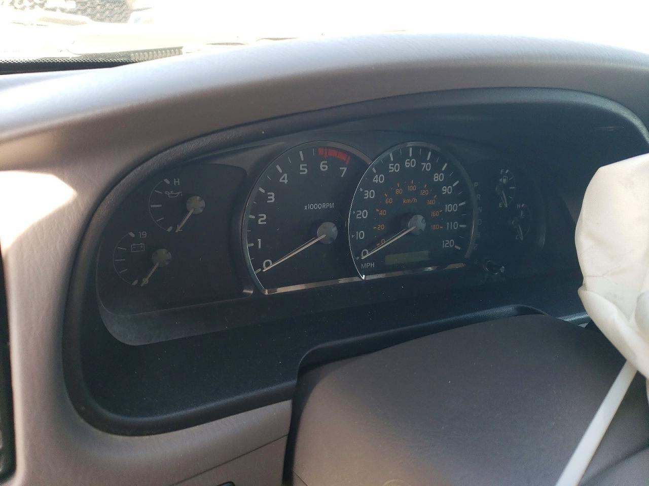 2006 TOYOTA Sequoia