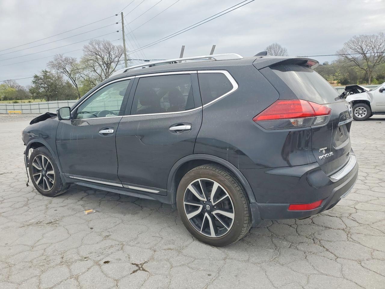 2017 NISSAN ROGUE