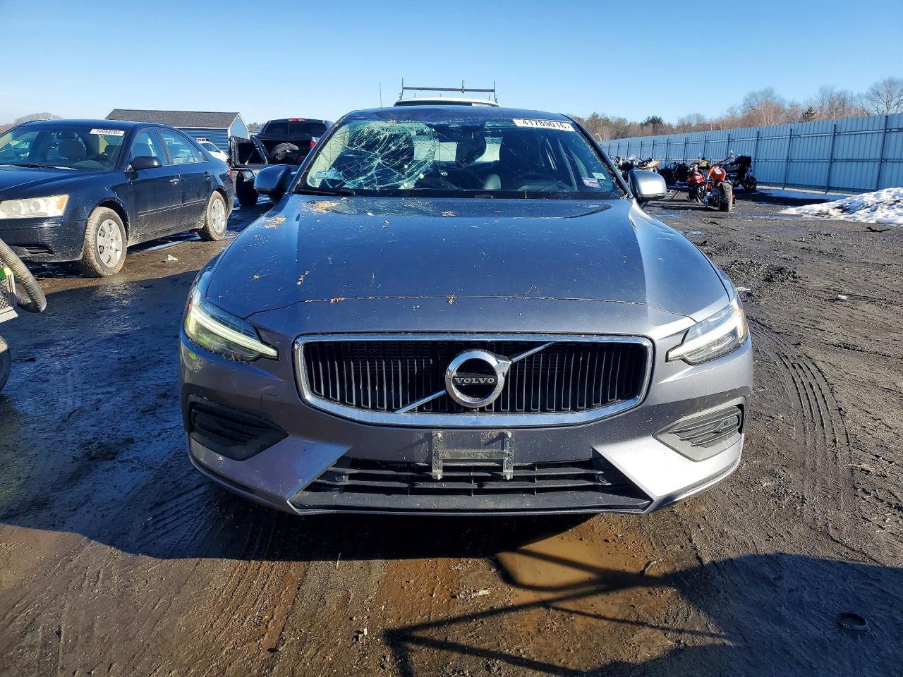 2020 VOLVO S60