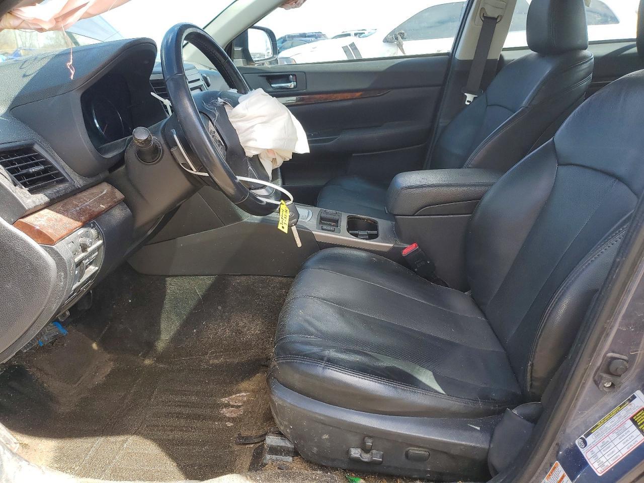 2013 SUBARU Legacy