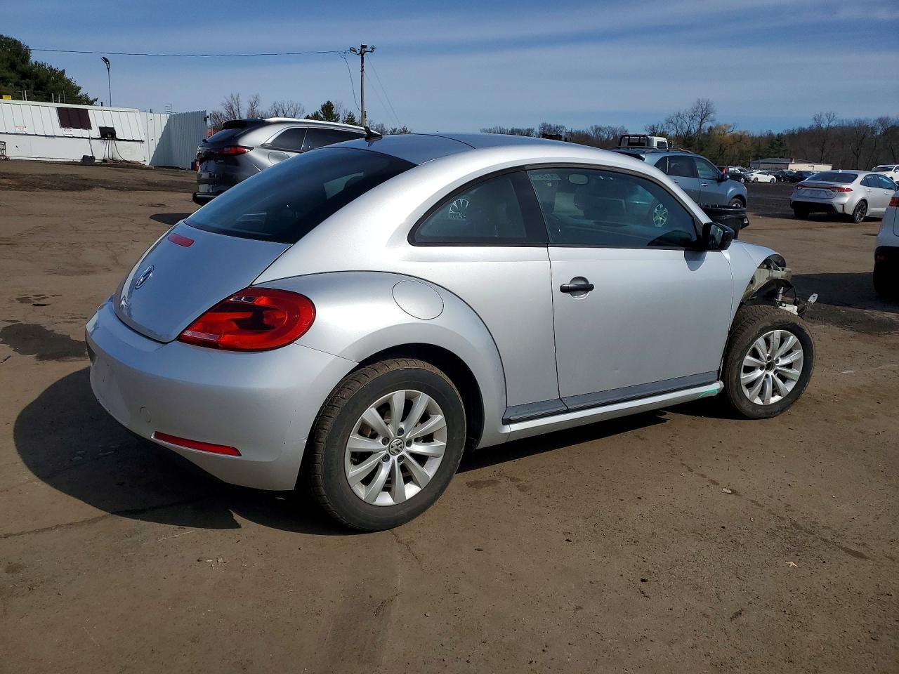 2013 VOLKSWAGEN Beetle