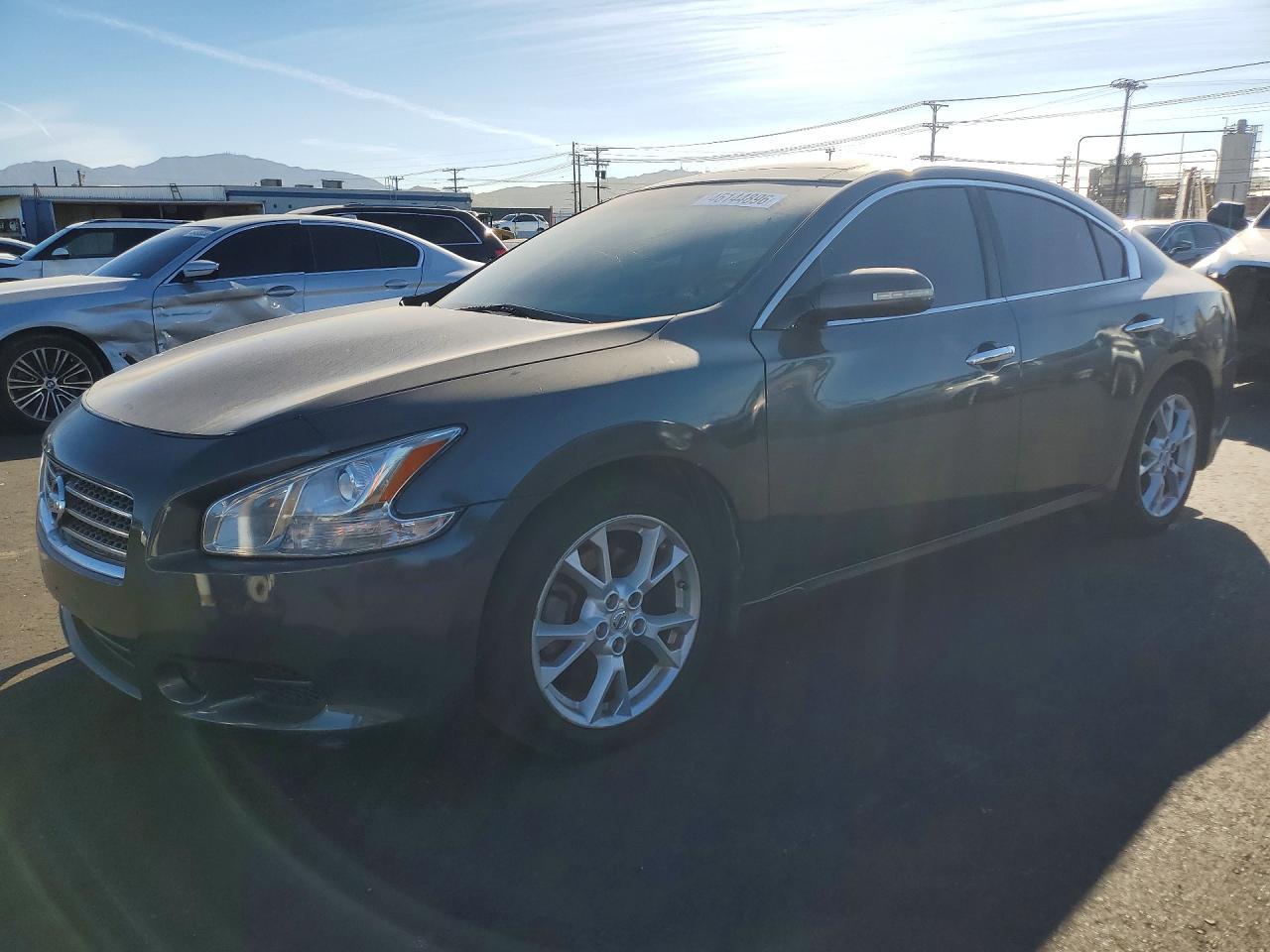 2012 NISSAN Maxima