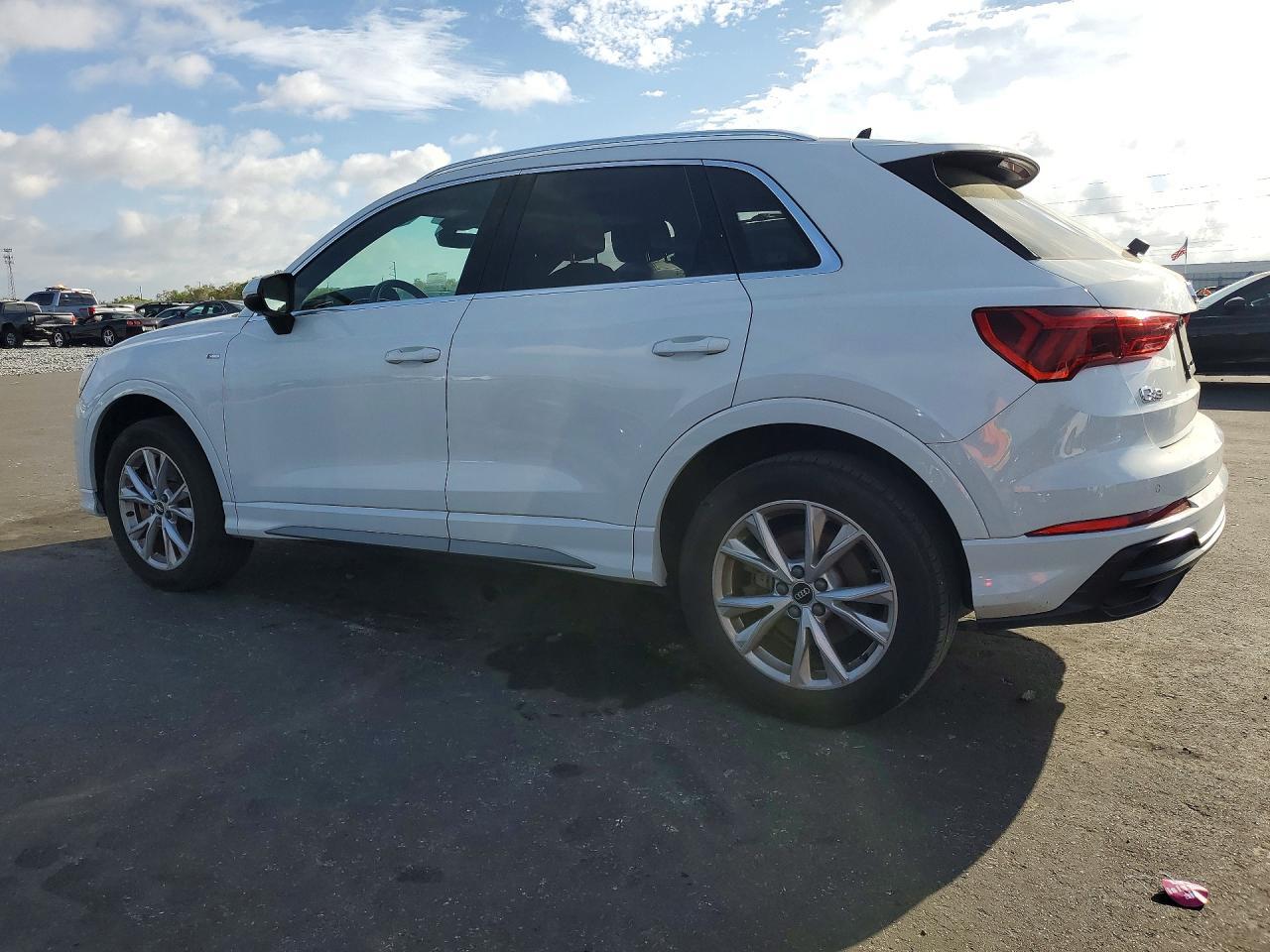 2021 AUDI Q3