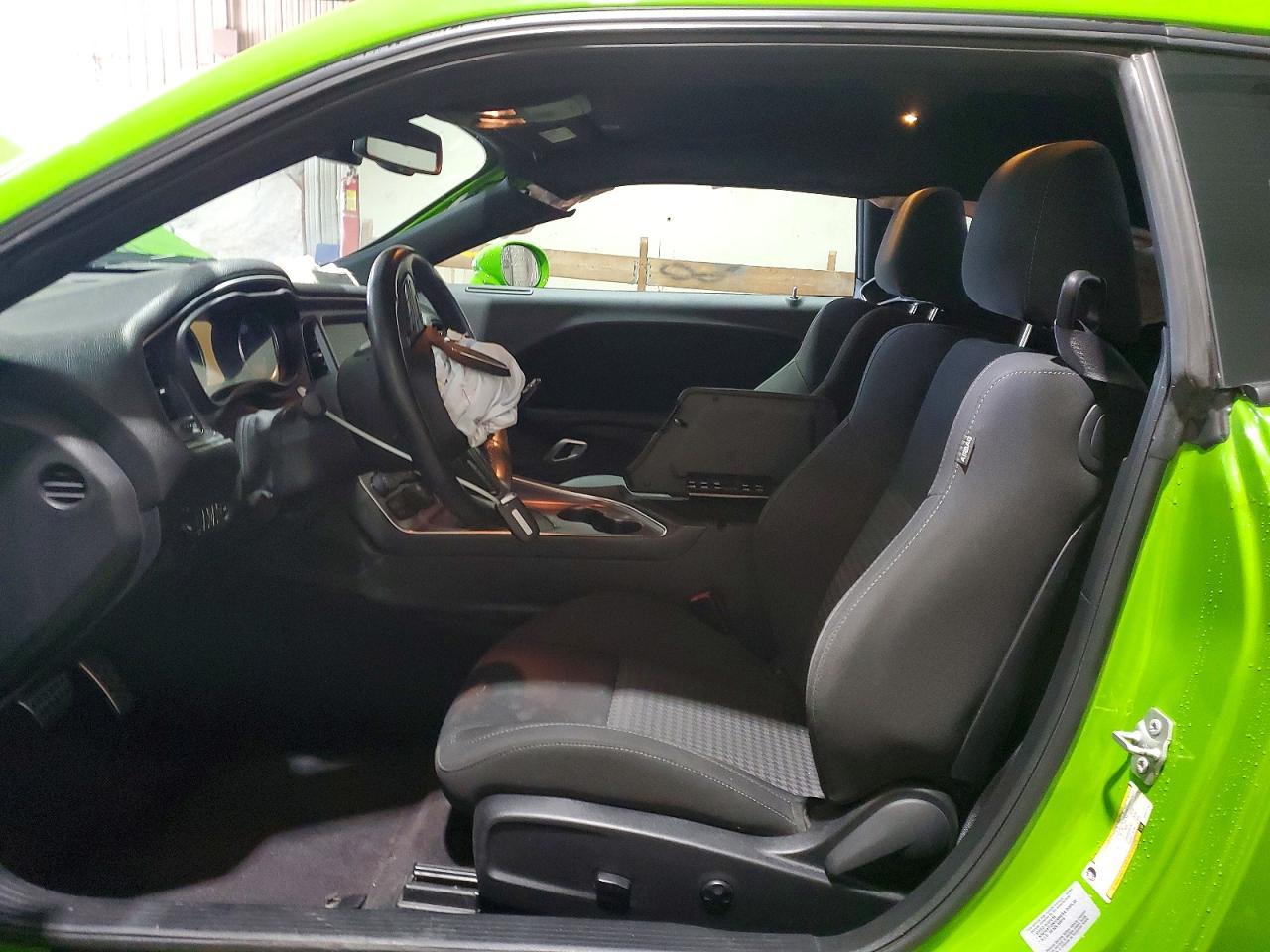 2017 DODGE Challenger