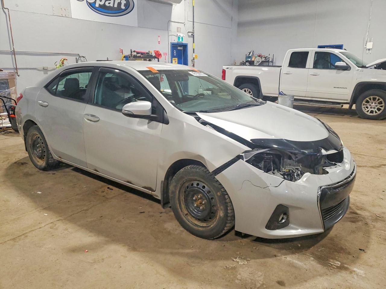 2015 TOYOTA COROLLA
