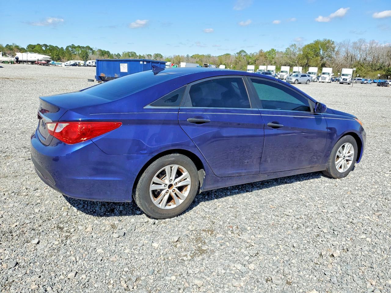 2011 HYUNDAI SONATA