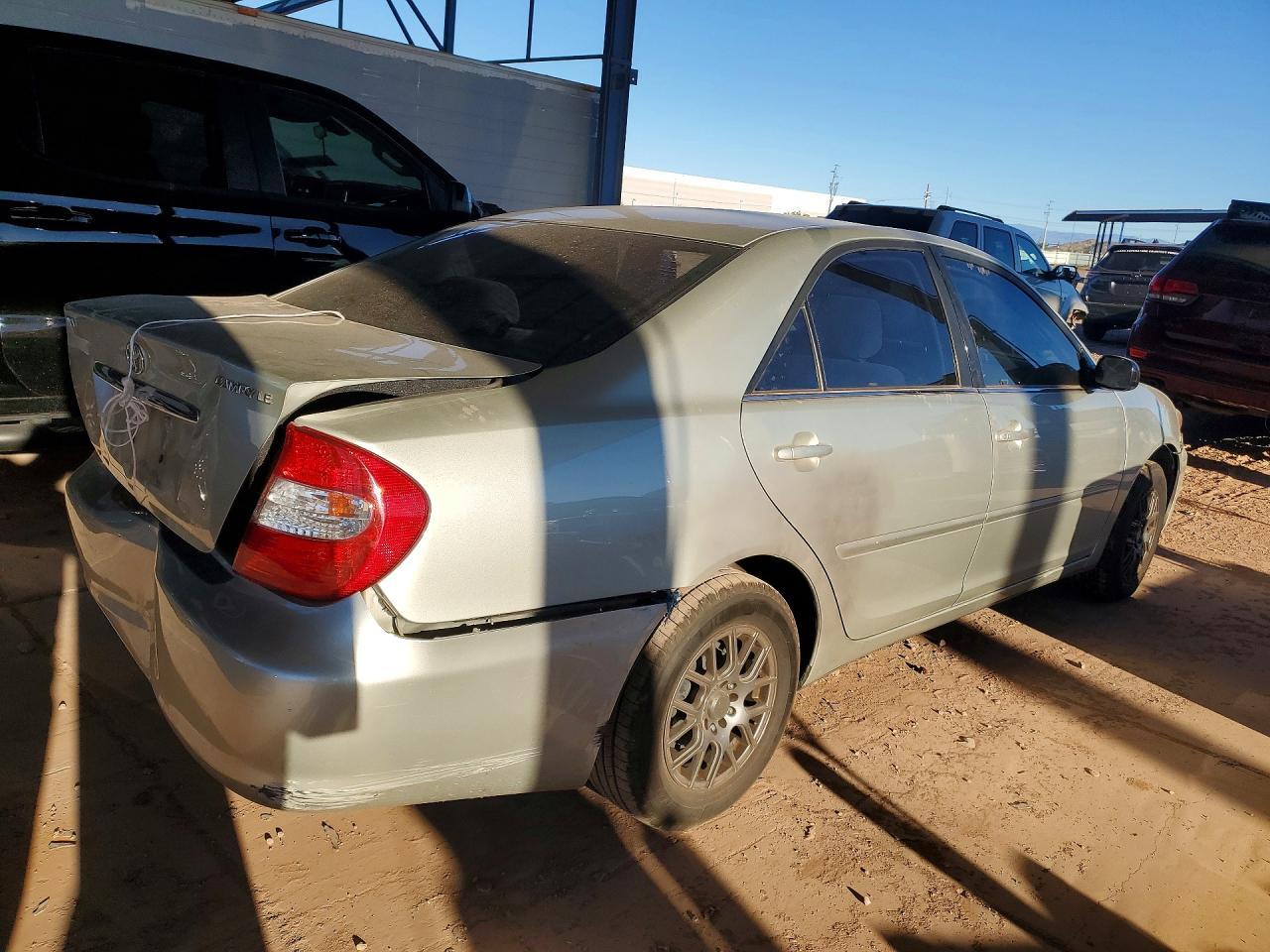 2004 TOYOTA CAMRY