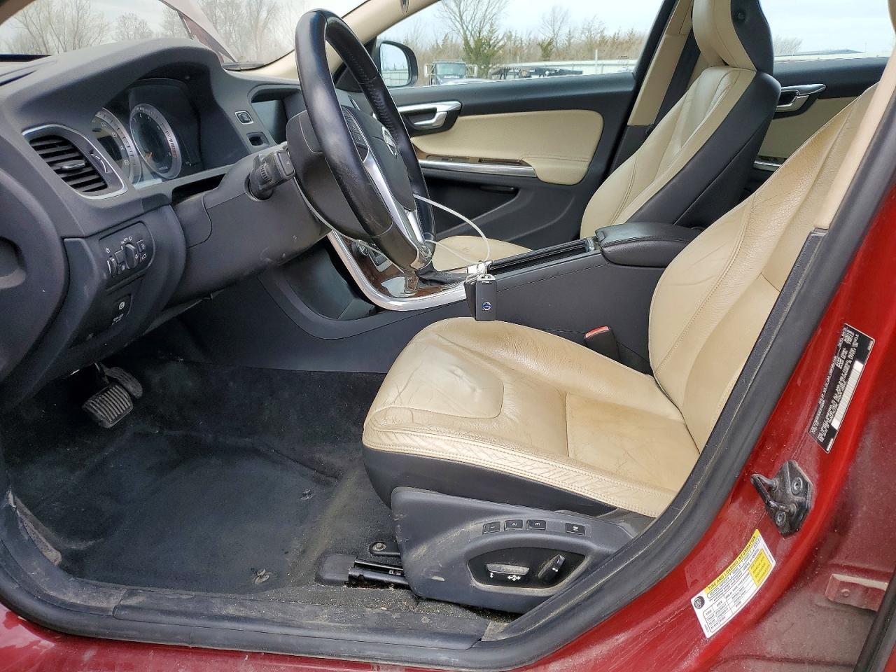 2013 VOLVO S60