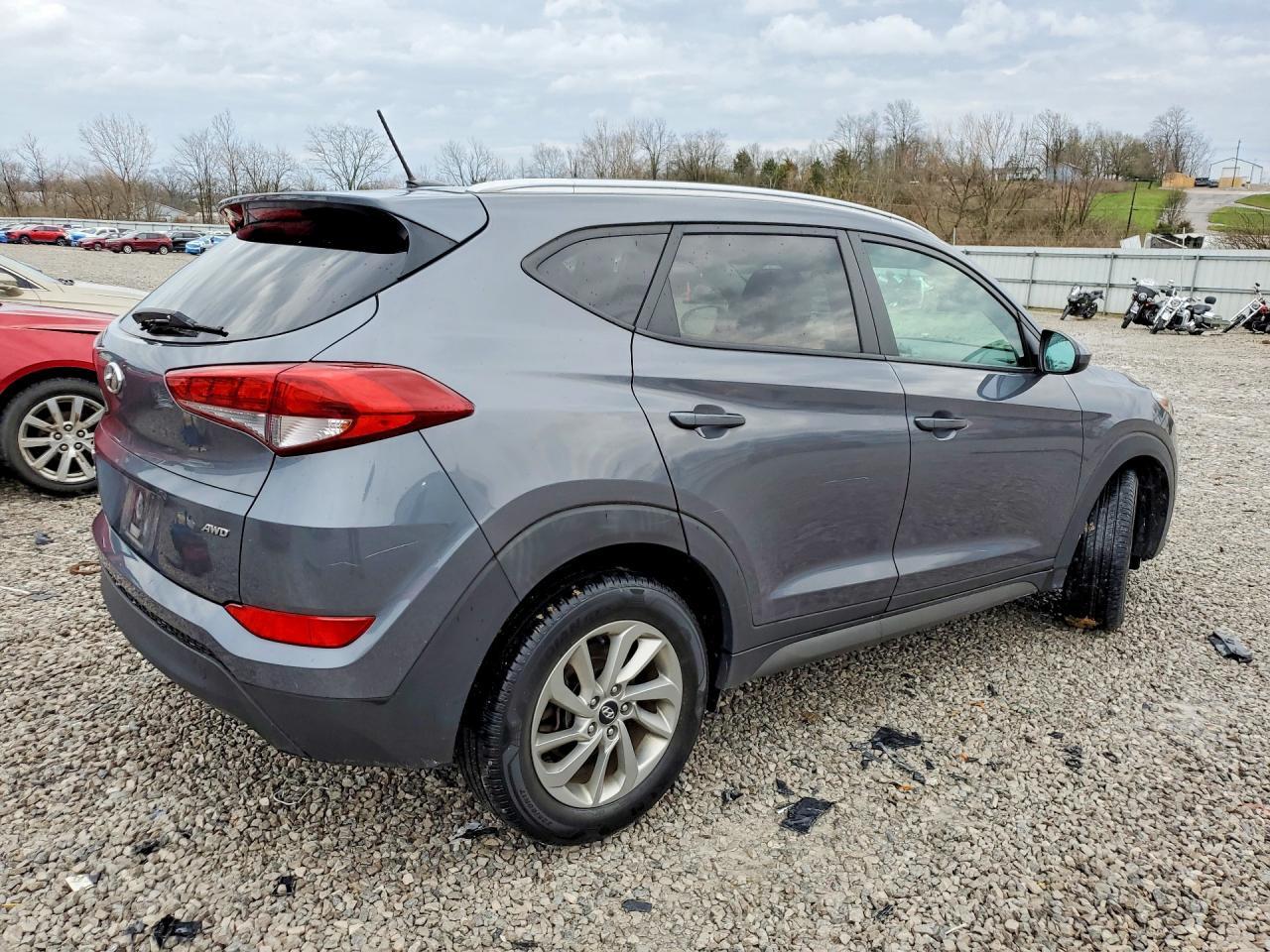 2016 HYUNDAI TUCSON