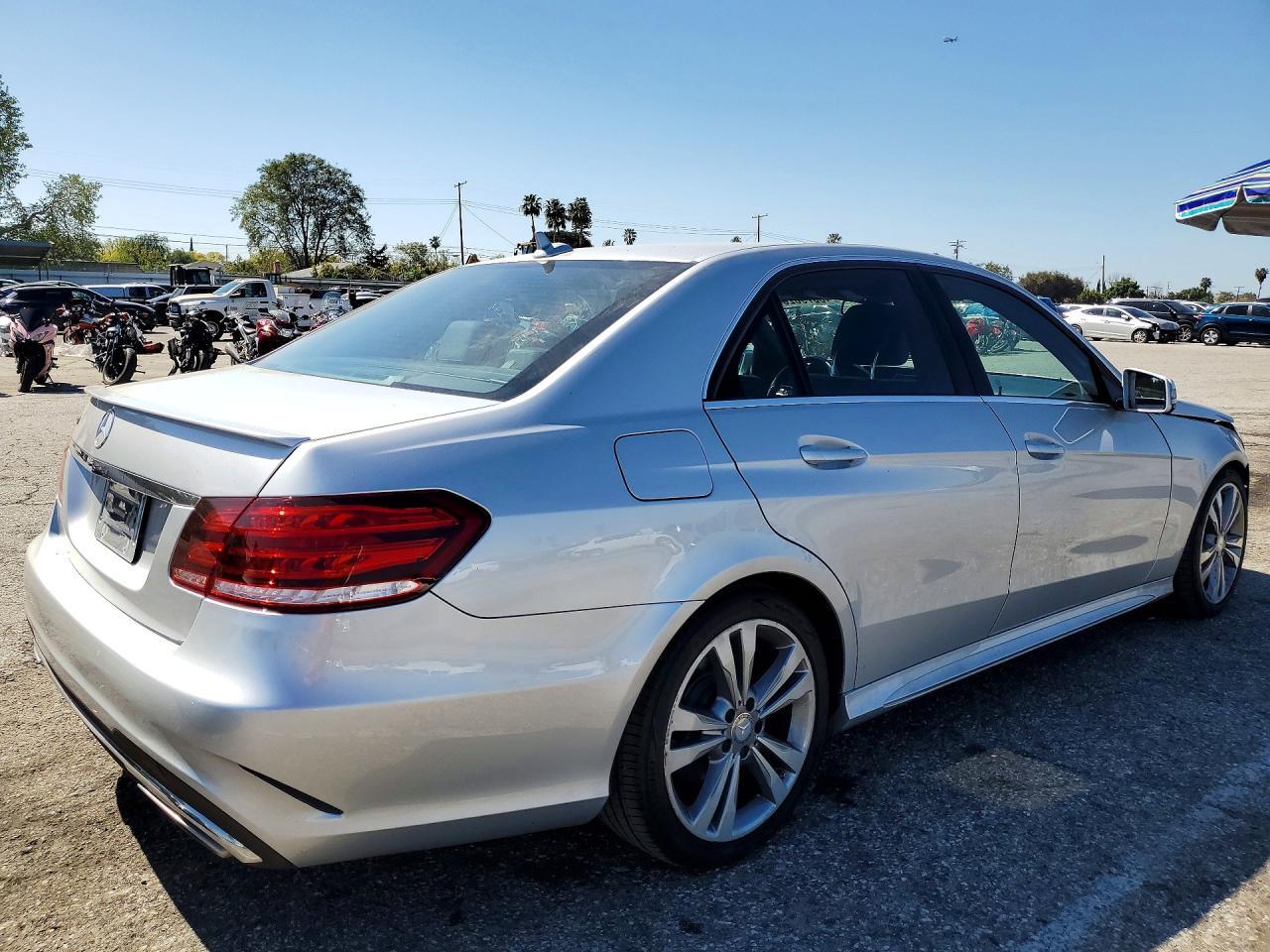 2015 MERCEDES-BENZ E-Class