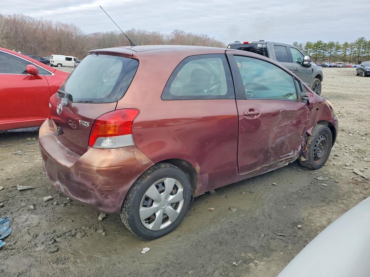 2010 TOYOTA YARIS