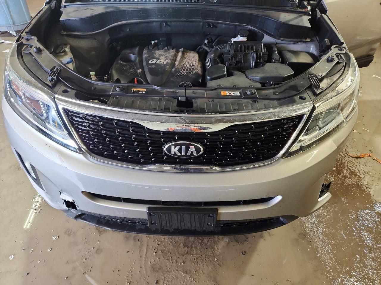 2015 KIA SORENTO