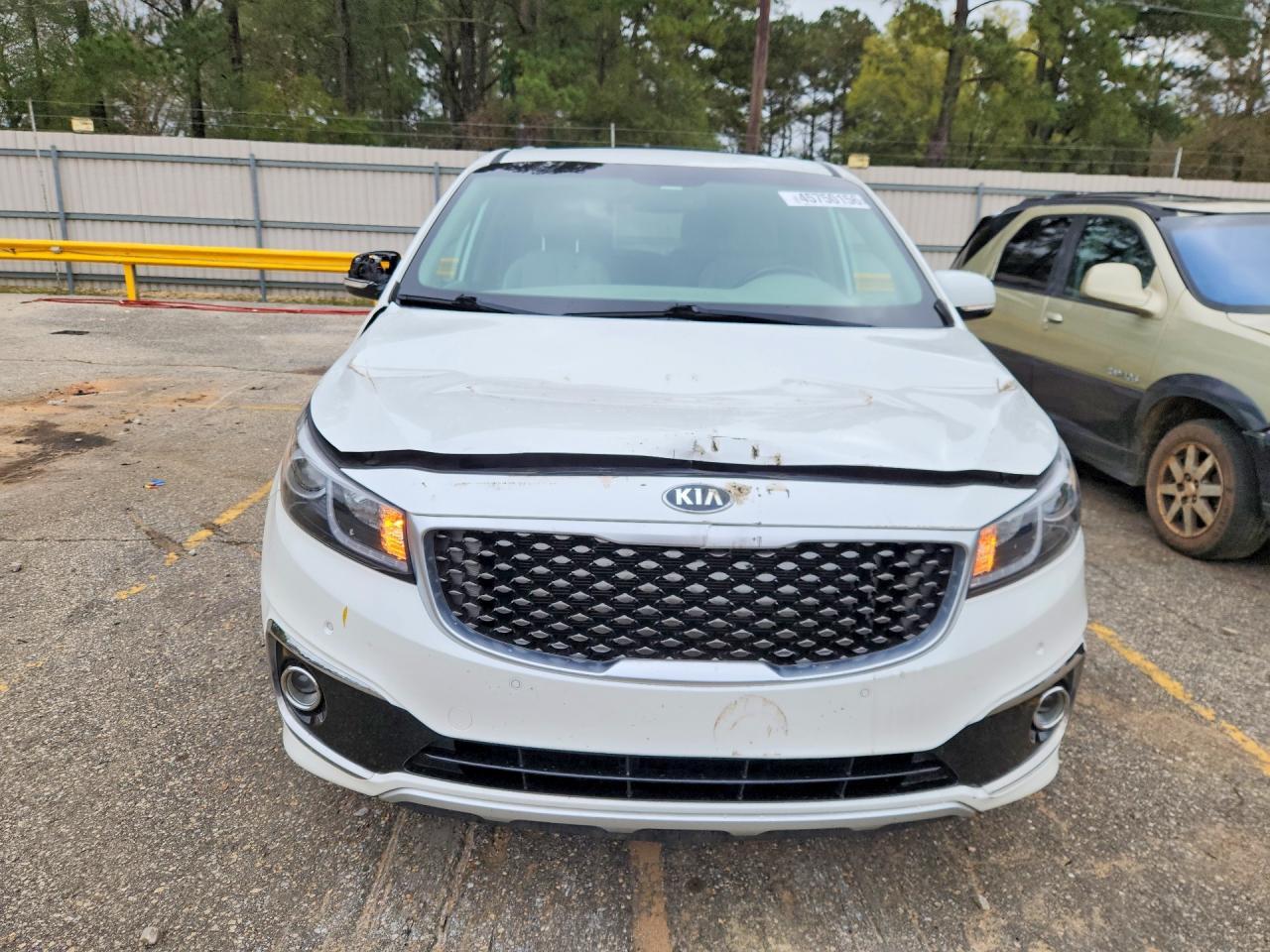 2015 KIA SEDONA