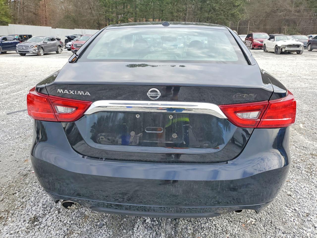 2017 NISSAN Maxima