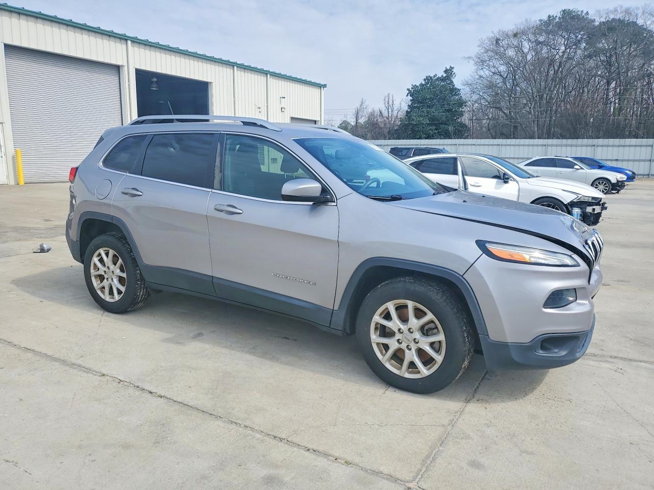 2018 JEEP CHEROKEE