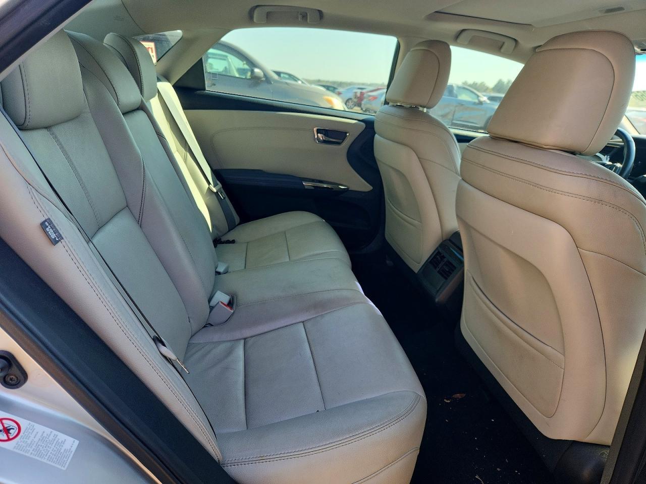 2013 TOYOTA Avalon