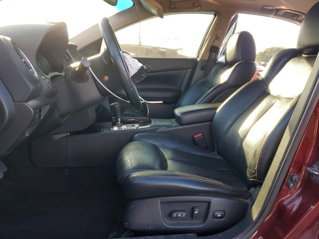 2010 NISSAN Maxima