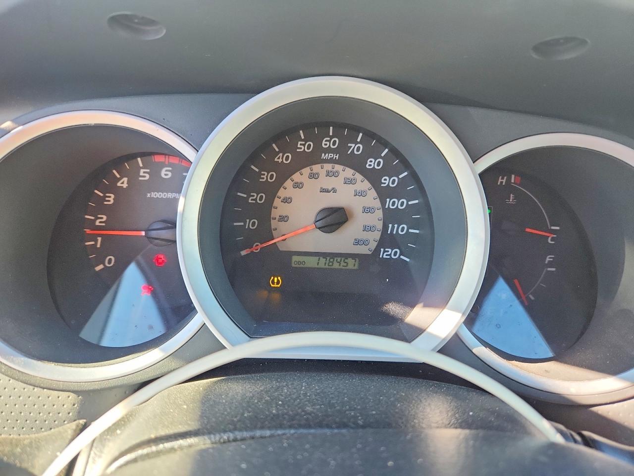 2010 TOYOTA TACOMA