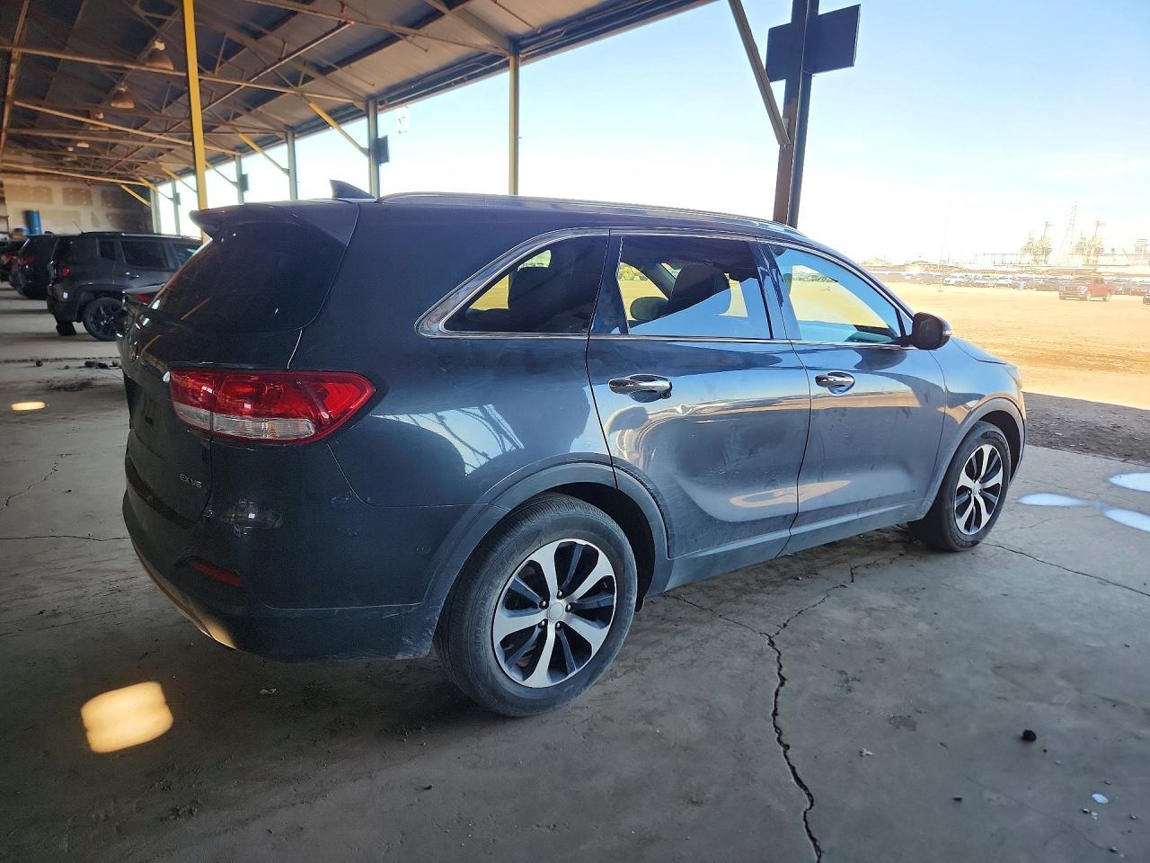 2016 KIA SORENTO