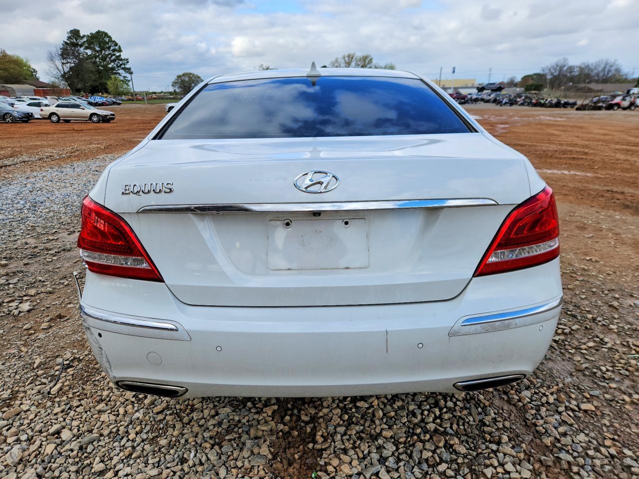 2013 HYUNDAI Equus