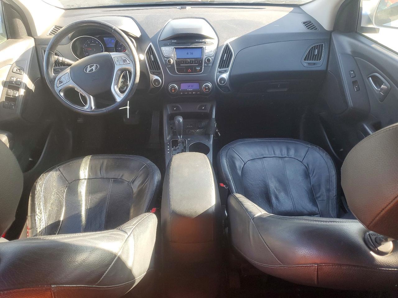 2011 HYUNDAI TUCSON