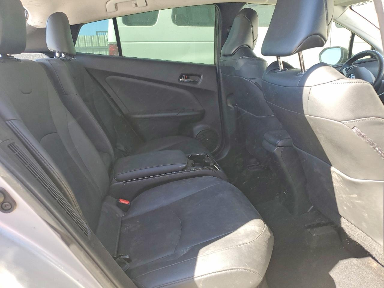 2017 TOYOTA Prius Prime