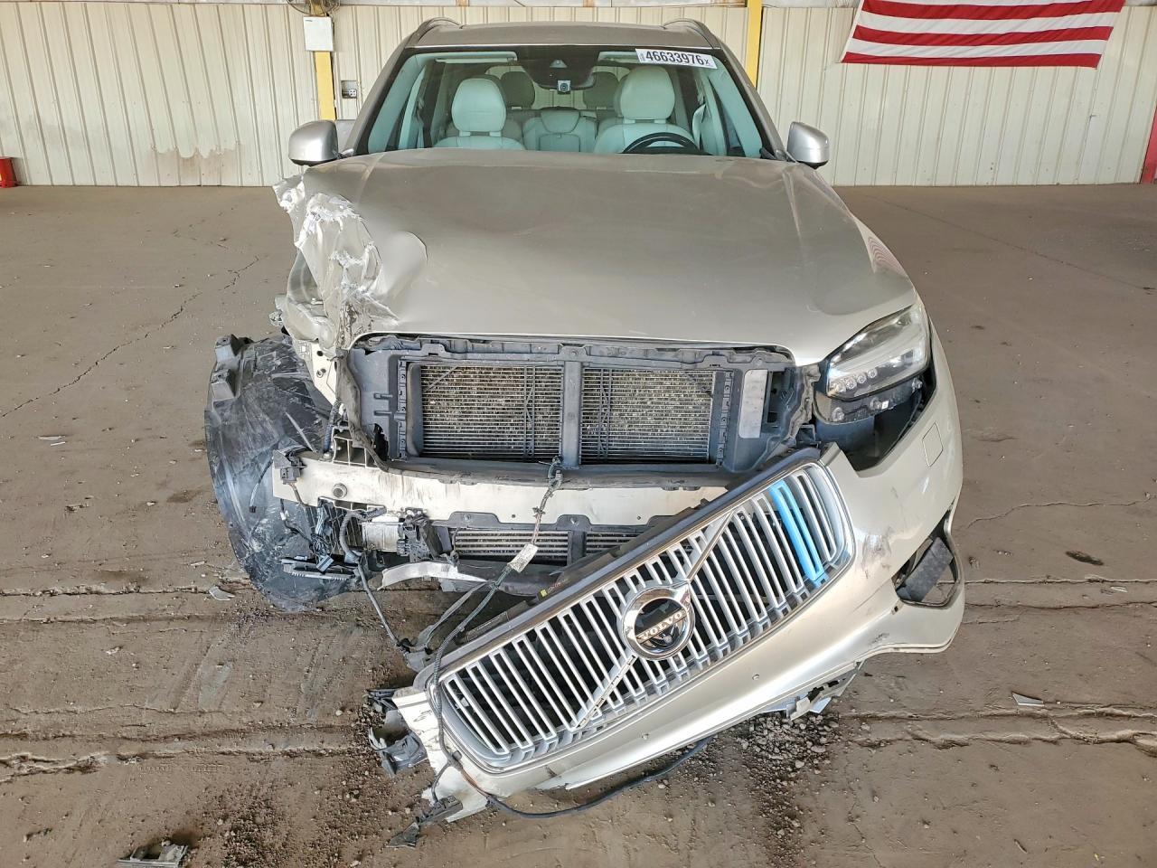 2016 VOLVO XC90