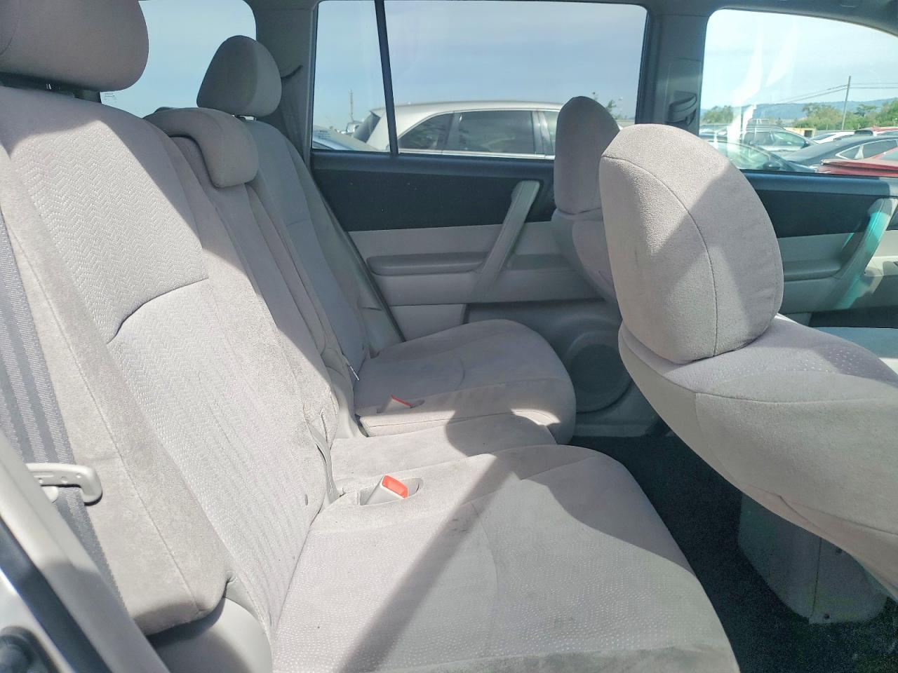 2012 TOYOTA HIGHLANDER