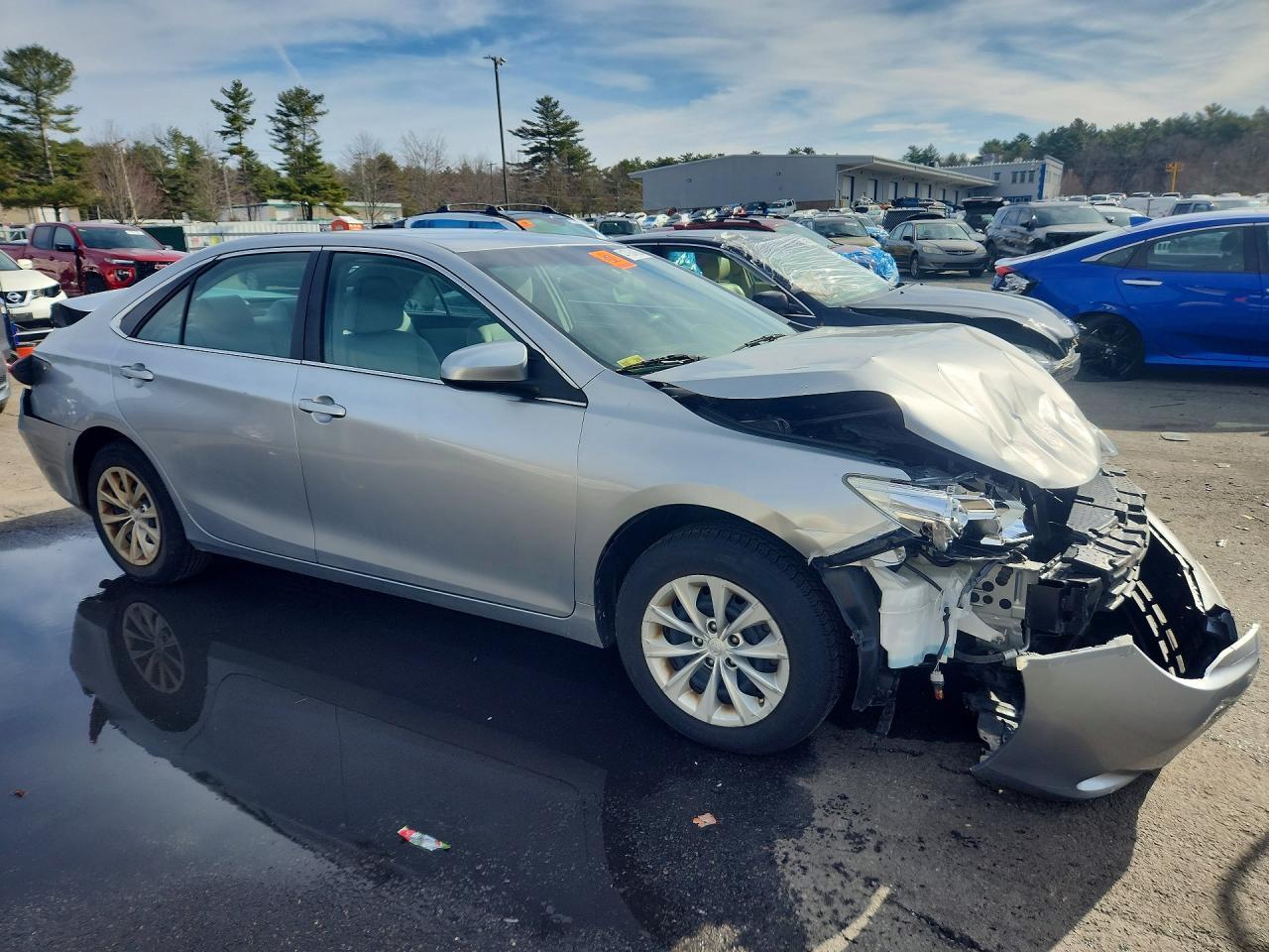2016 TOYOTA CAMRY
