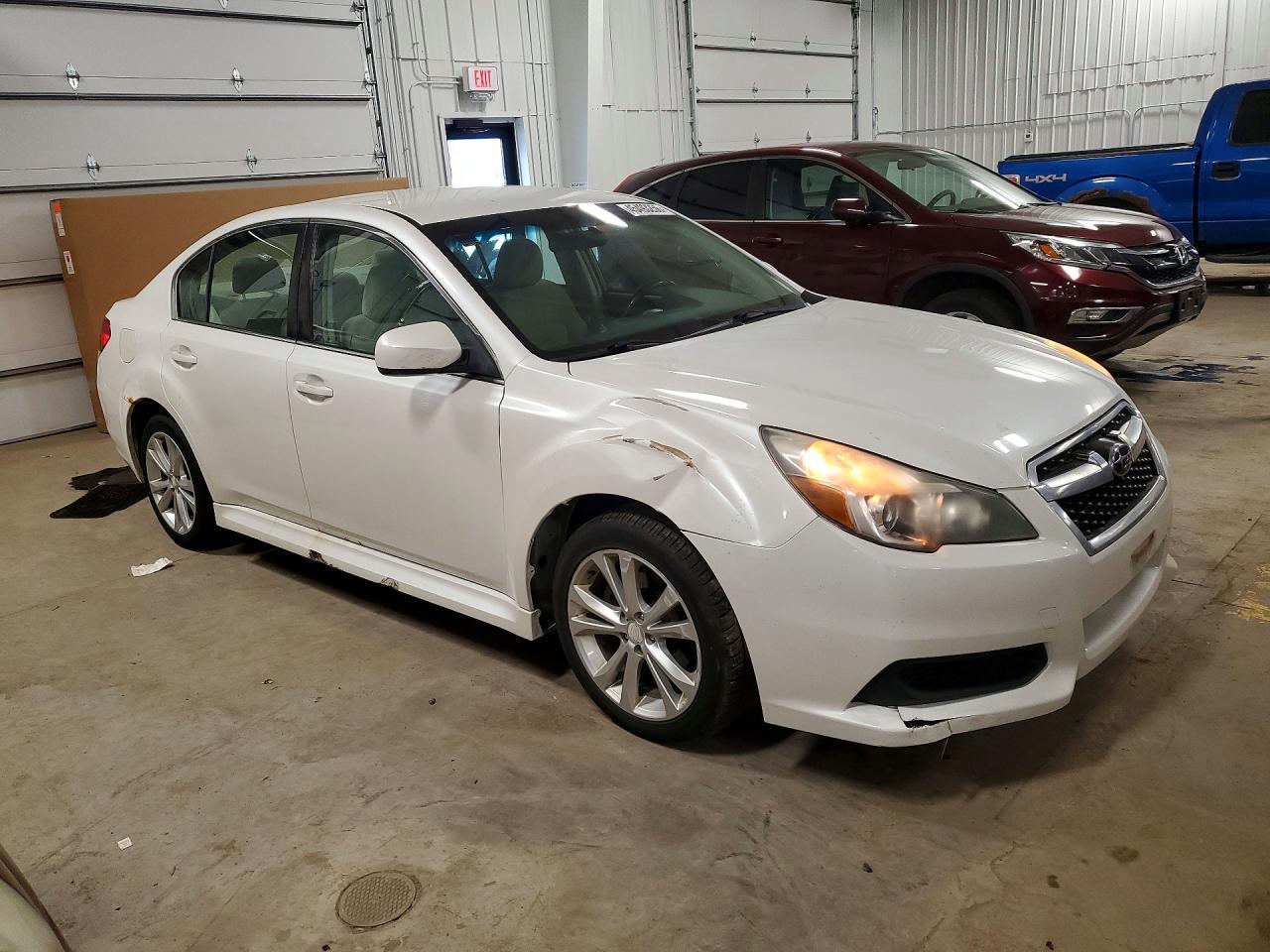2014 SUBARU Legacy
