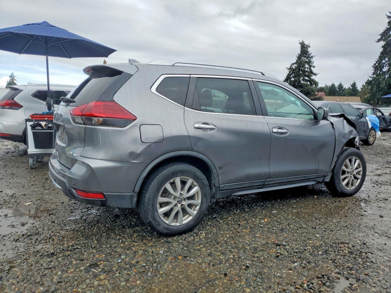 2019 NISSAN ROGUE