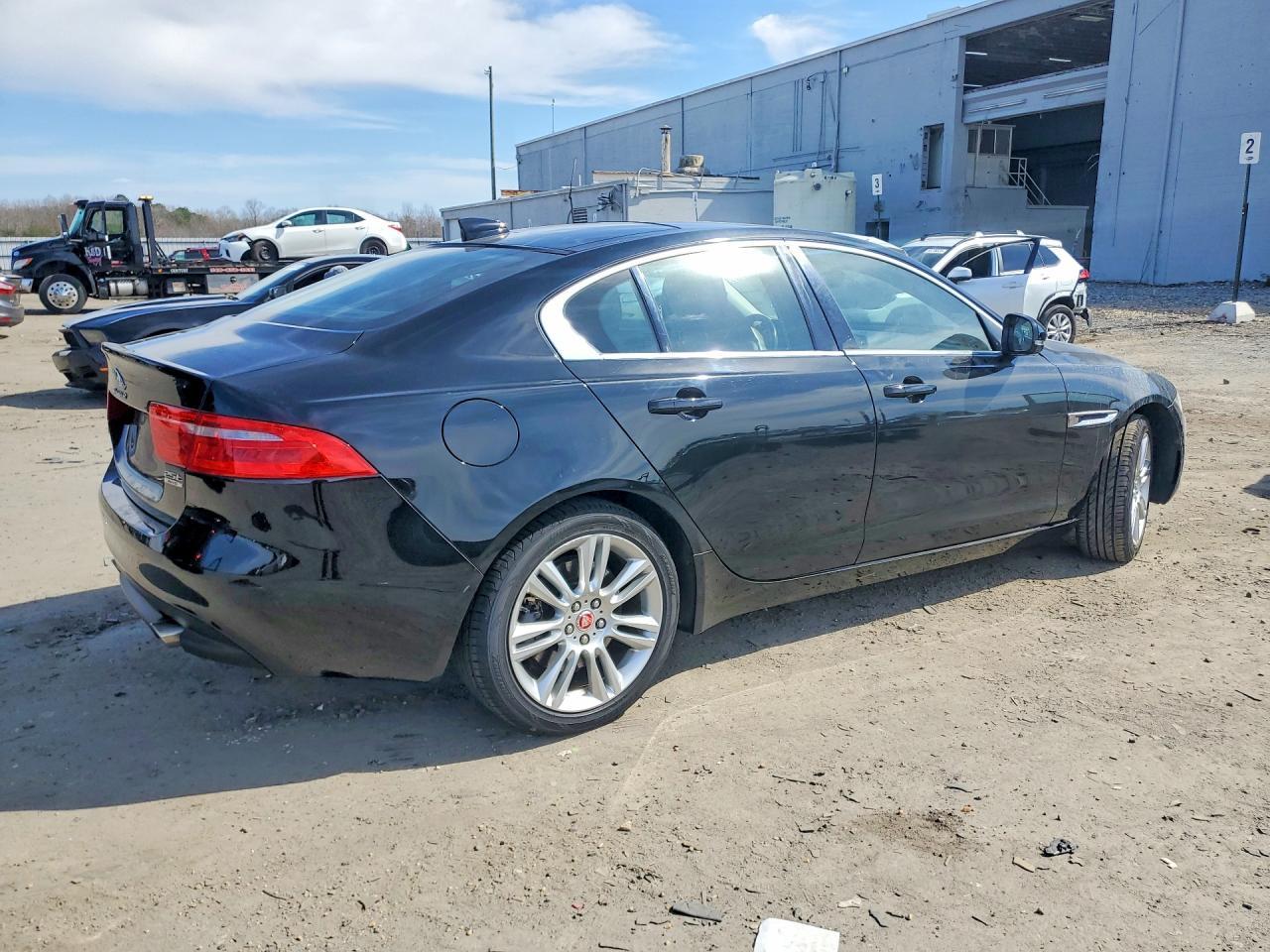 2019 JAGUAR XE