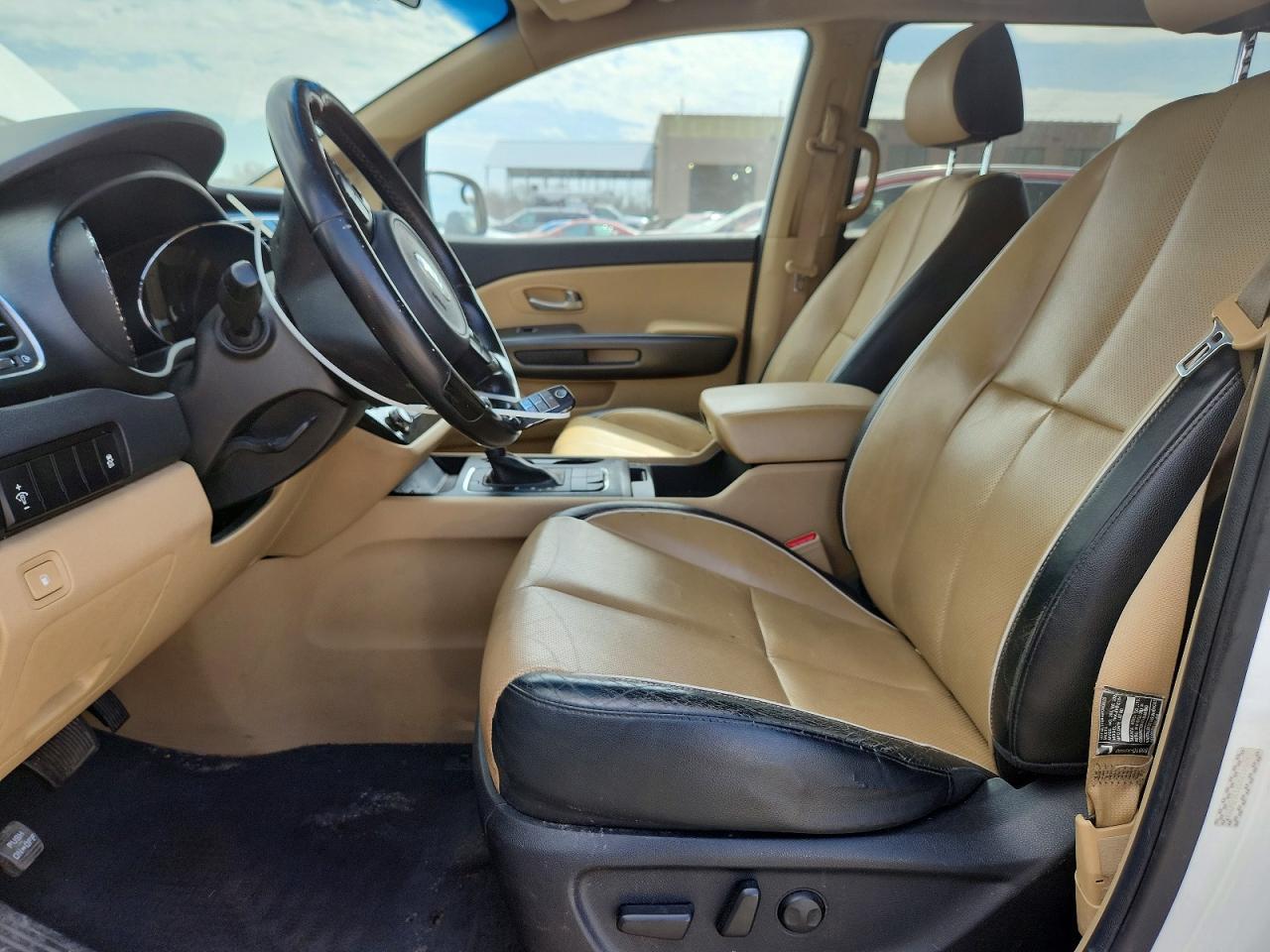 2016 KIA SEDONA