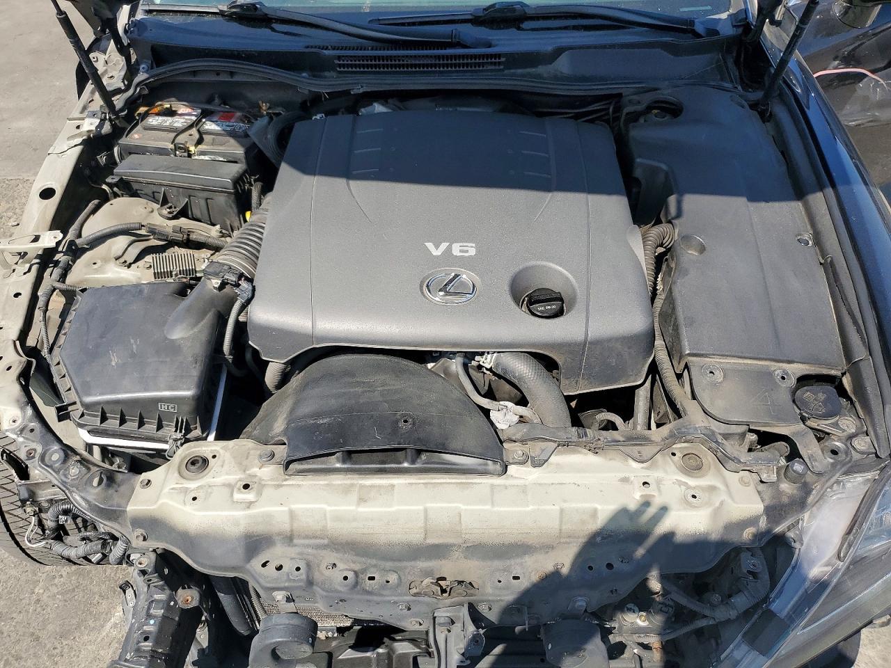 2011 LEXUS IS 250