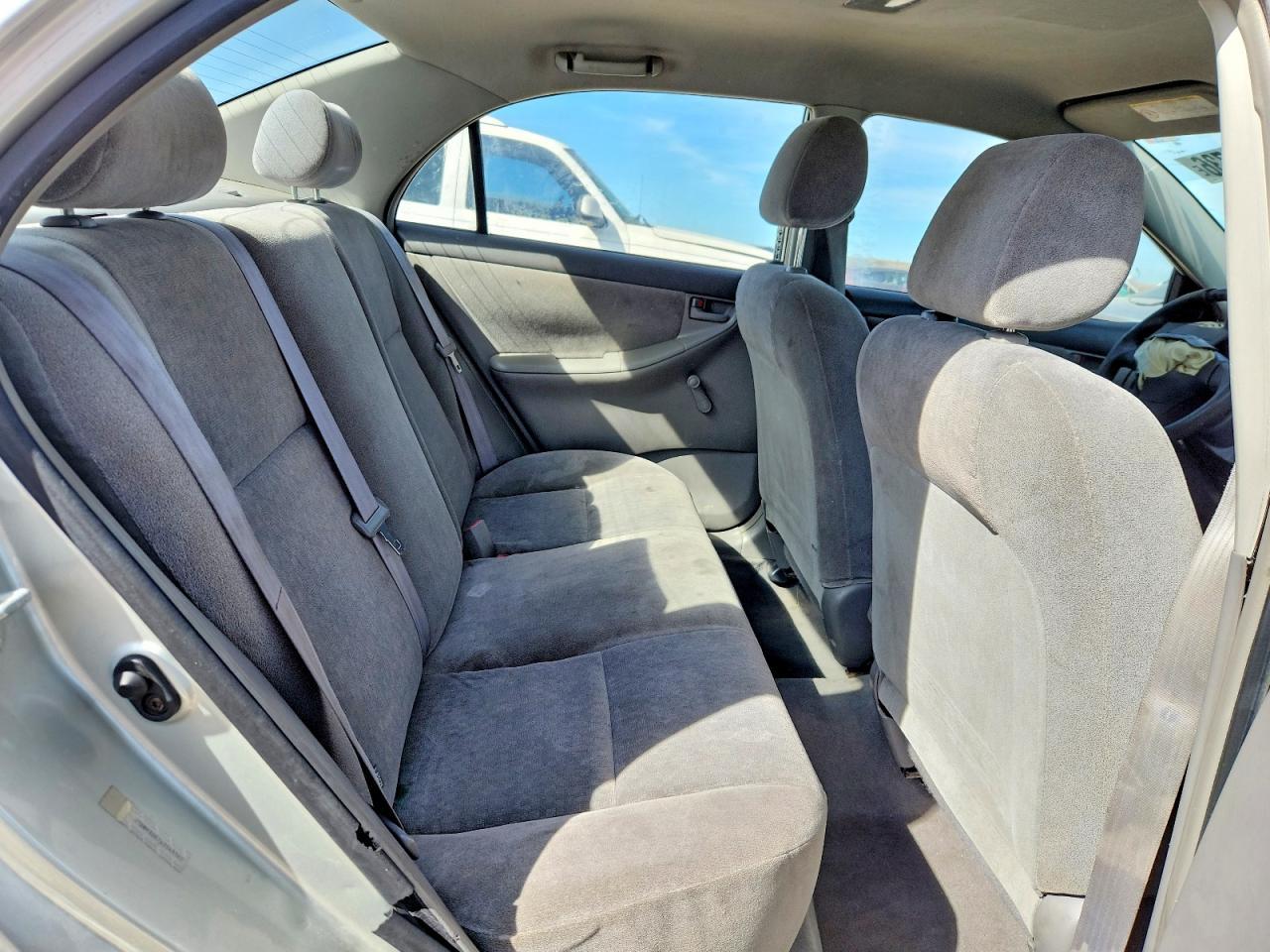 2004 TOYOTA COROLLA