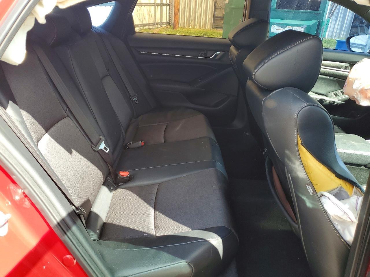 2018 HONDA ACCORD