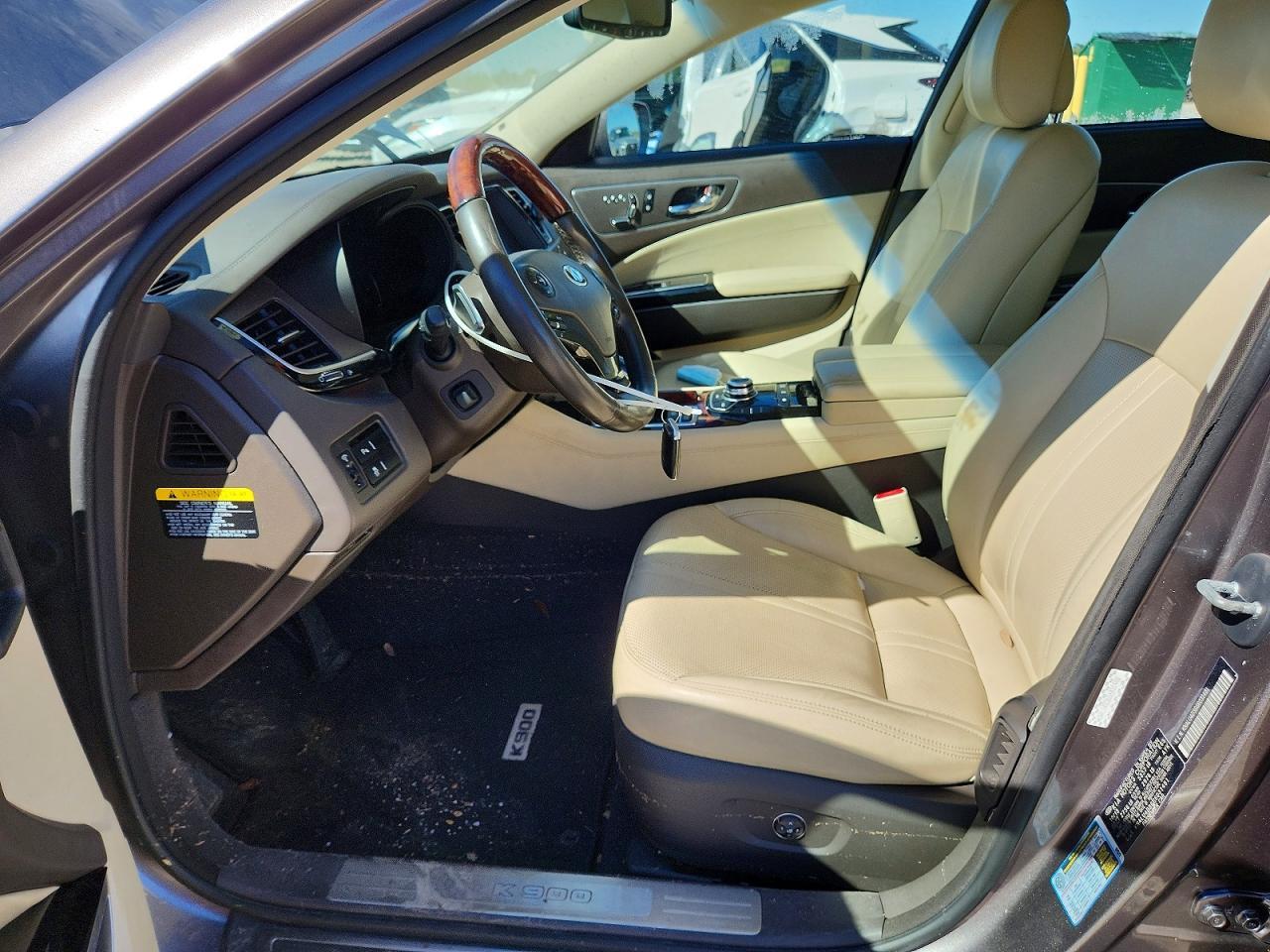 2016 KIA K900
