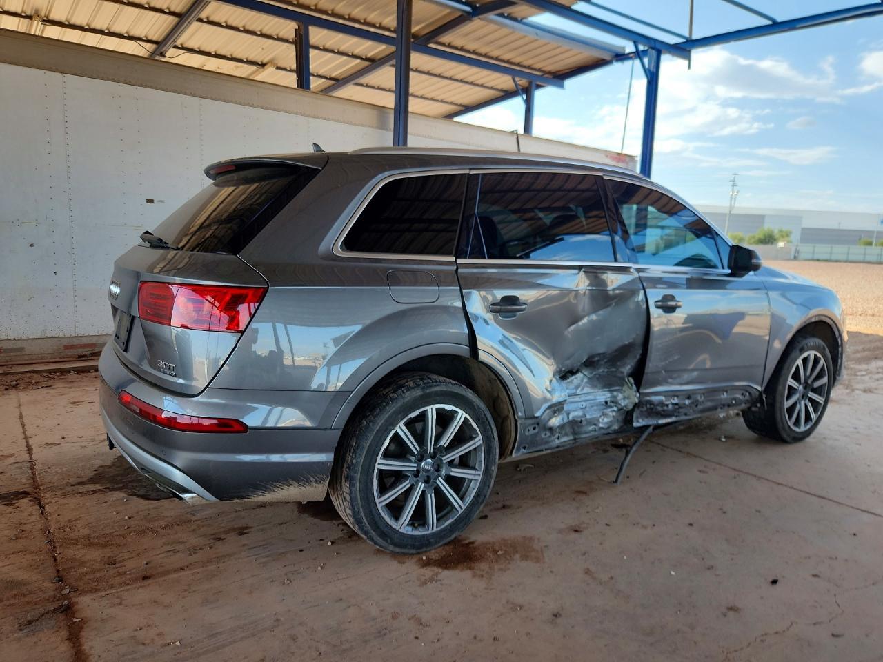 2017 AUDI Q7