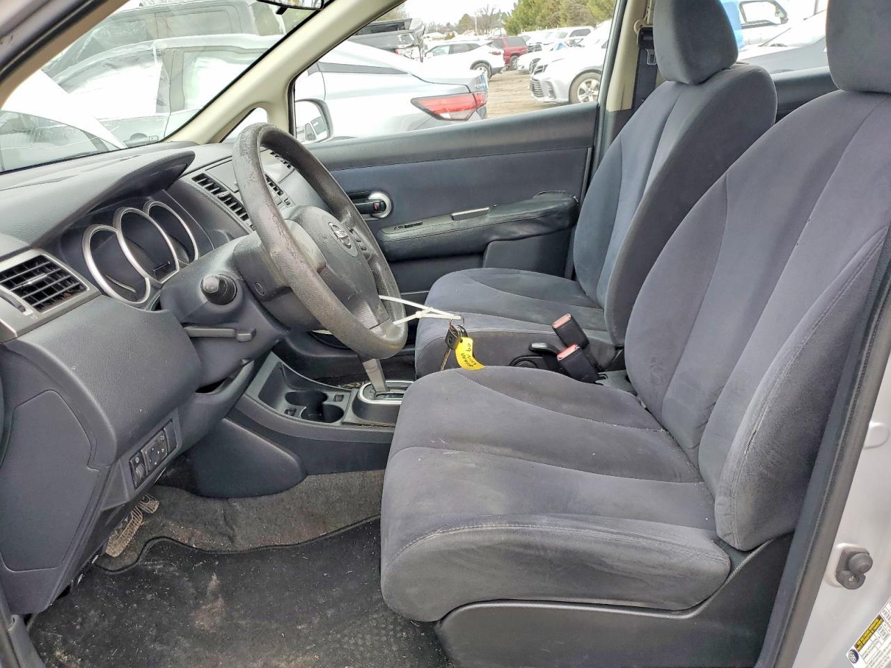 2009 NISSAN VERSA