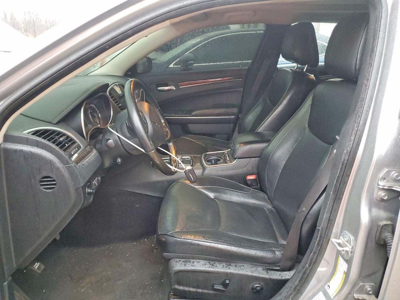2016 CHRYSLER 300