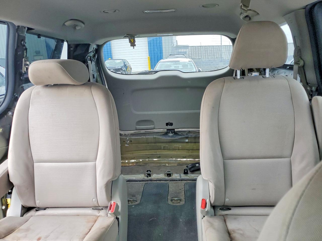 2015 KIA SEDONA