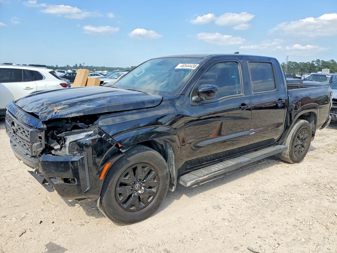 2024 NISSAN Frontier