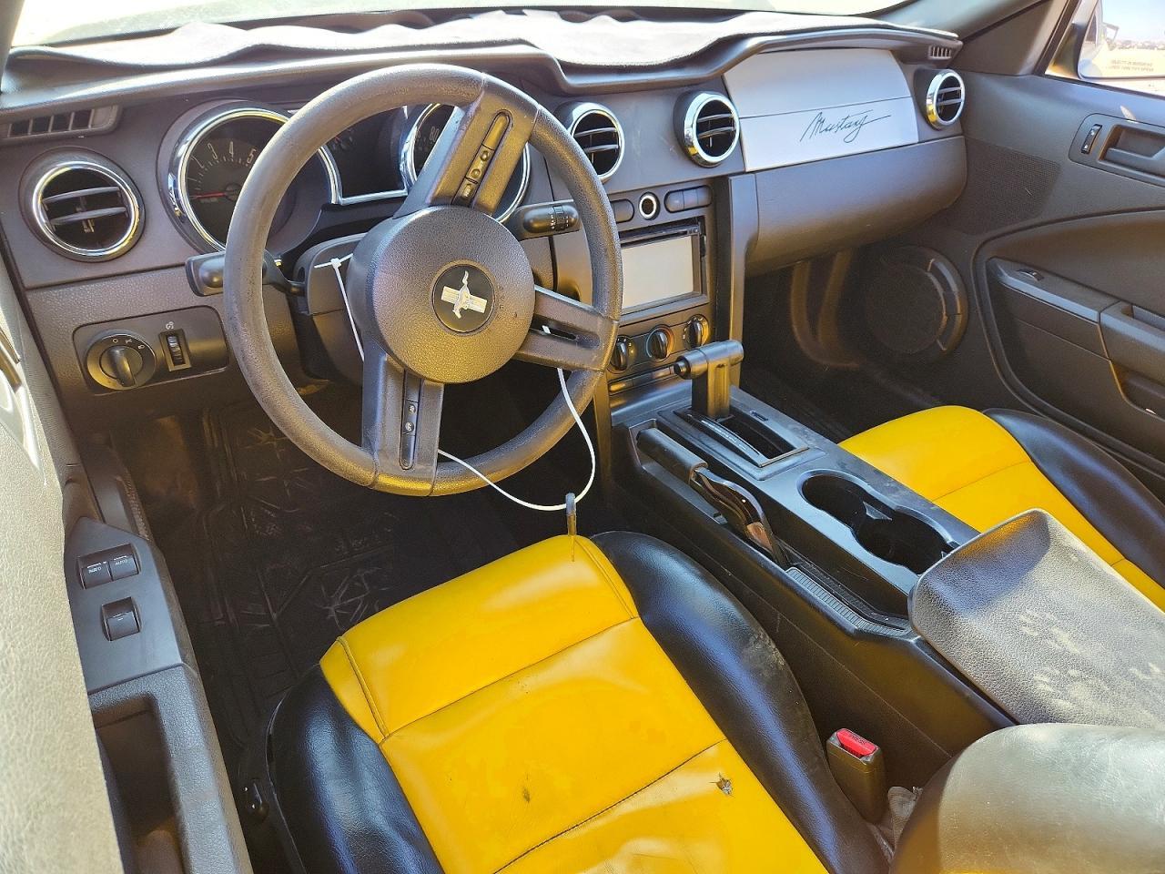 2005 FORD MUSTANG