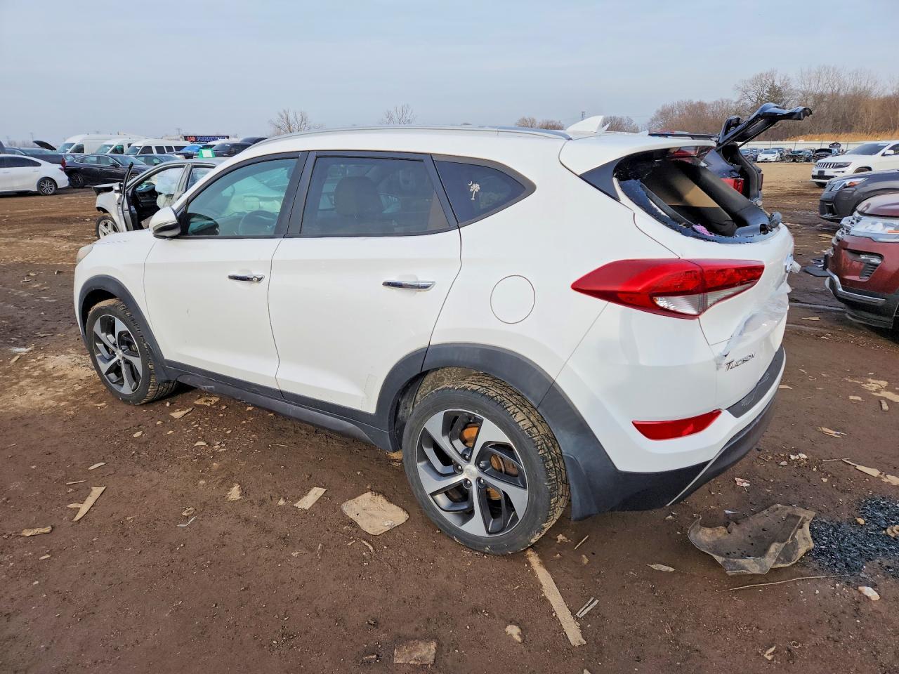 2016 HYUNDAI TUCSON