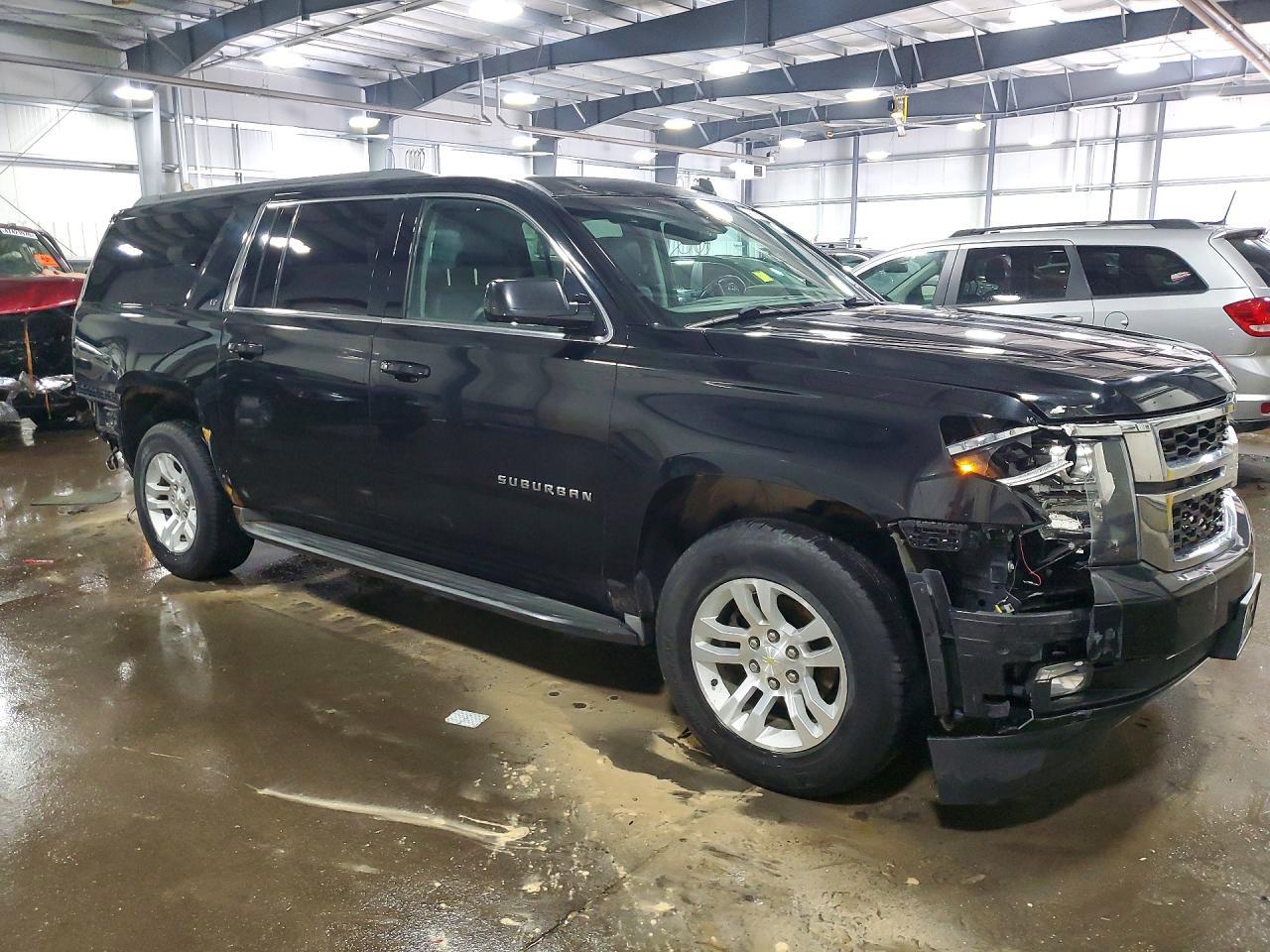 2015 CHEVROLET Suburban